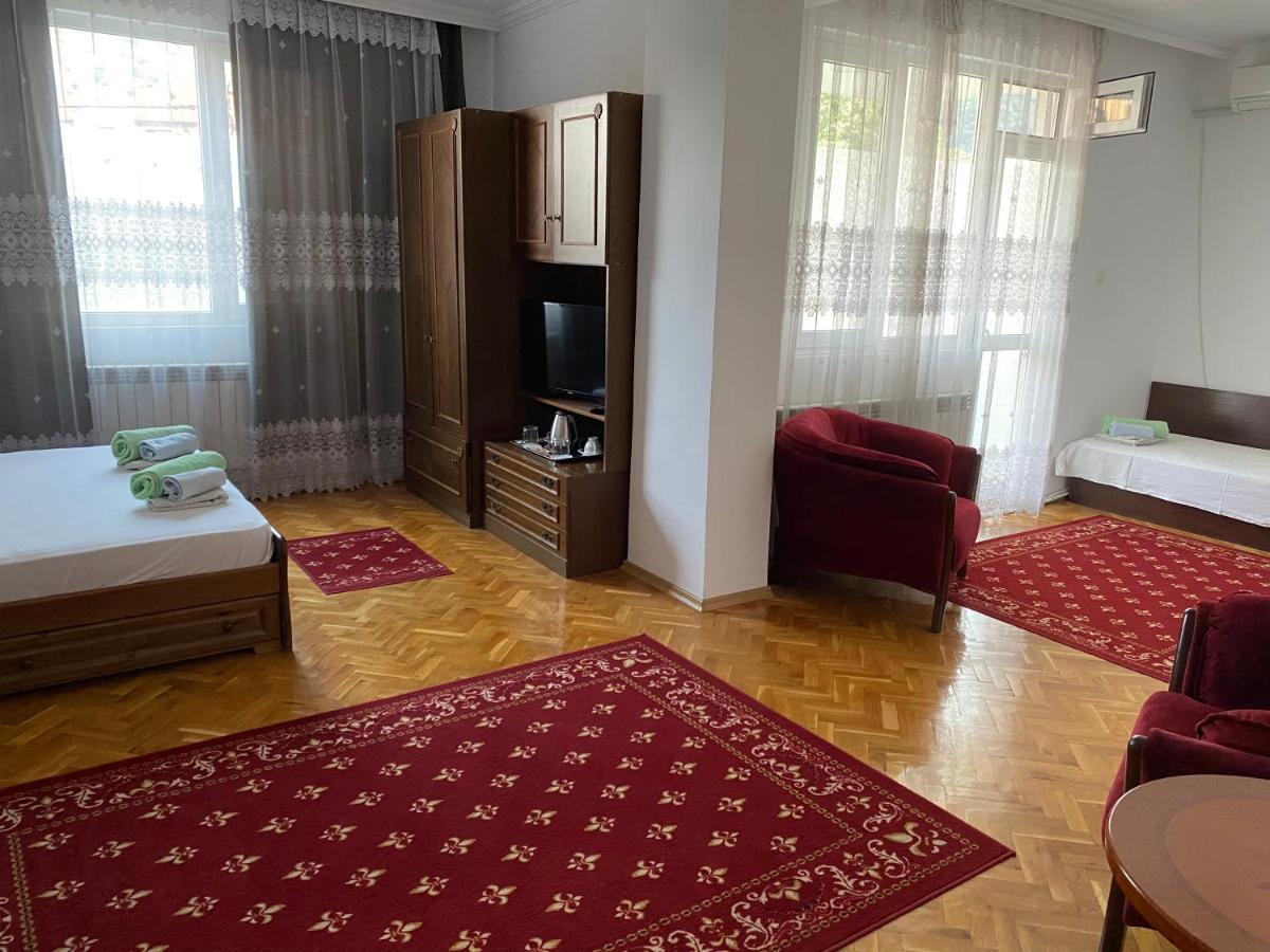 Family Hotel "May" Petrich  Ngoại thất bức ảnh