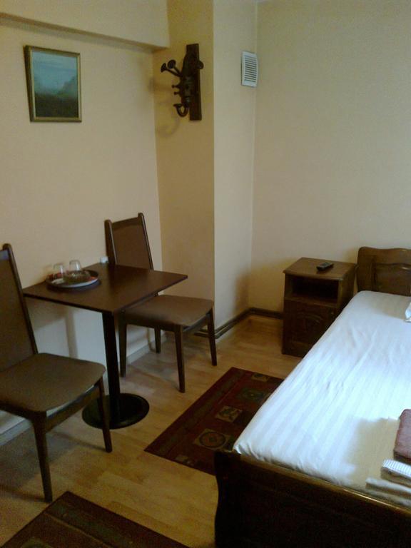 Family Hotel "May" Petrich  Phòng bức ảnh