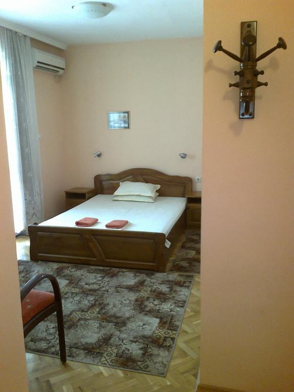 Family Hotel "May" Petrich  Phòng bức ảnh