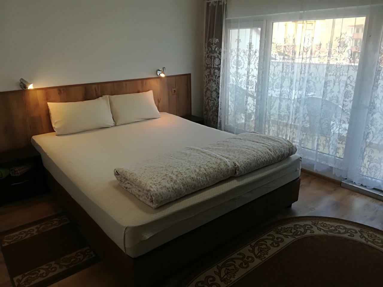 Family Hotel "May" Petrich  Ngoại thất bức ảnh