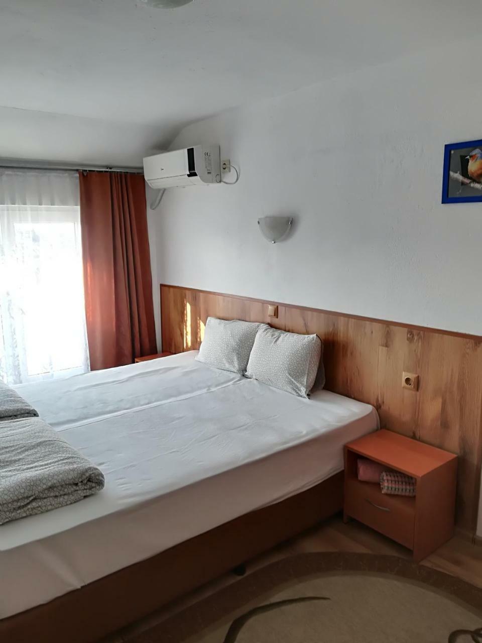 Family Hotel "May" Petrich  Ngoại thất bức ảnh
